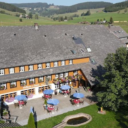 Hotel Zum Loewen - Unteres Wirtshaus Титизее-Нойштадт Экстерьер фото